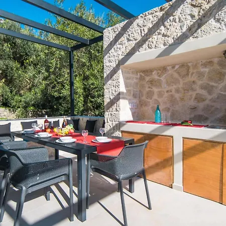 Villa Nissaki View 2 By Vigglatouri